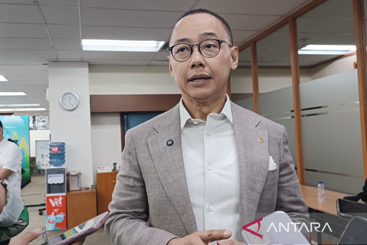 MPR Deputy Speaker: Subsidy Reform and Energy Transition Must Go Hand in Hand