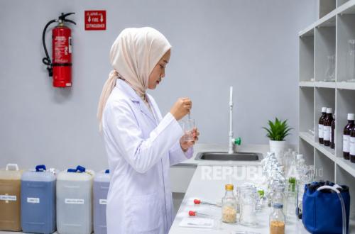 UM Bandung Pharmacy Programme Equips Students with Professional Competence and Ethics
