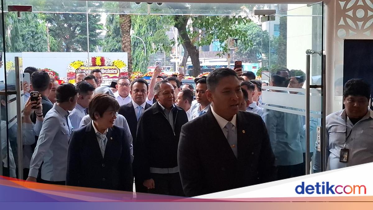 After Inauguration, Sudaryono Immediately Holds Meeting with BGN Officials