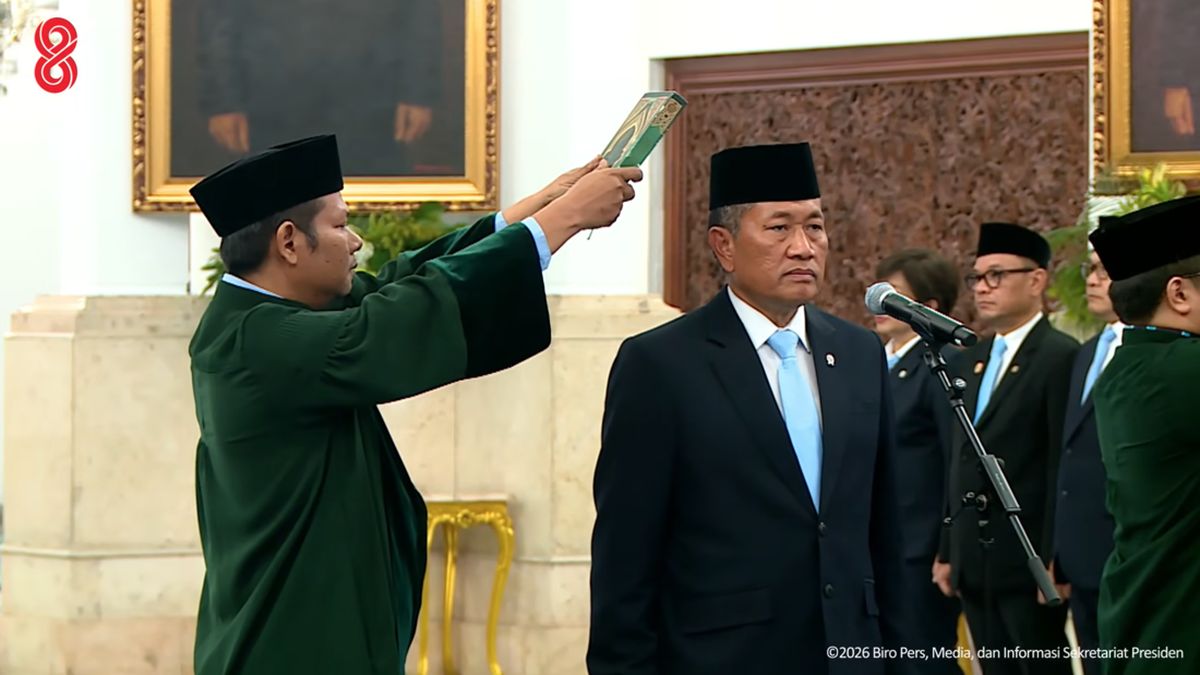 Donny Ermawan to Remain Deputy Defence Minister While Serving as URI Governor