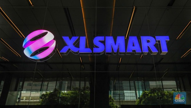 XLSMART Secures 700 MHz and 2.6 GHz Spectrum to Boost 4G and 5G Capacity