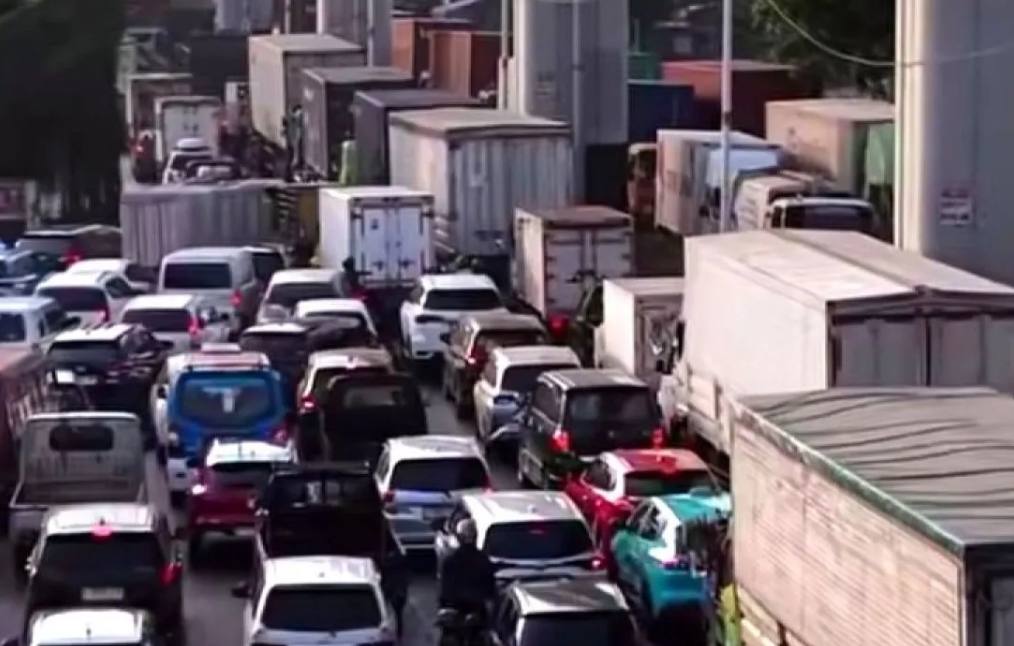 Jakarta Authorities Target Container Depot Inefficiency to Ease Cakung-Cilincing Congestion
