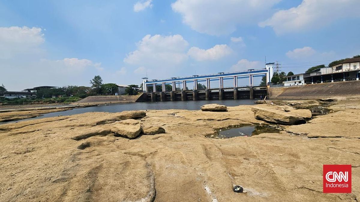 Extreme Dry Season Triggers Clean Water Crisis in Five Tangerang Regency Districts