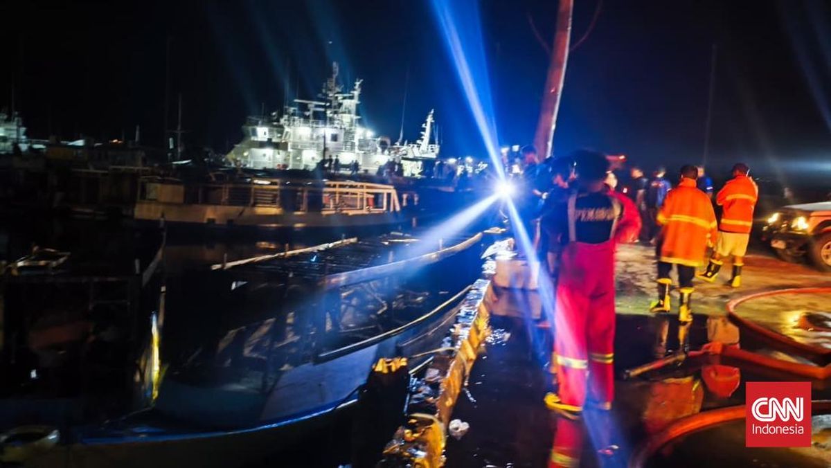 Ship Undergoing Repairs Catches Fire at Muara Baru Dock, North Jakarta