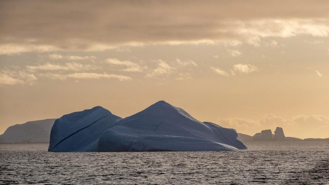 Record Cold Emerges Amid Extreme Global Heat