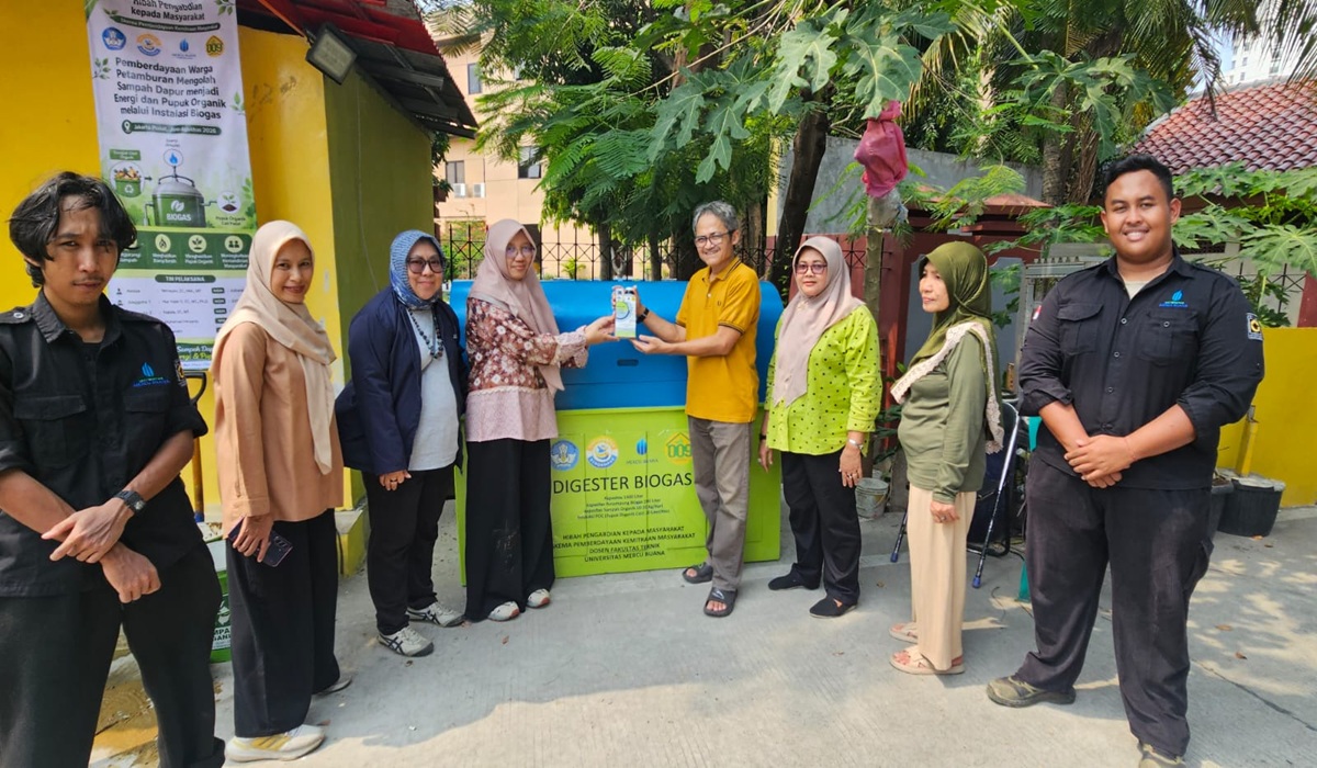 Petamburan Residents Convert Kitchen Waste into Biogas
