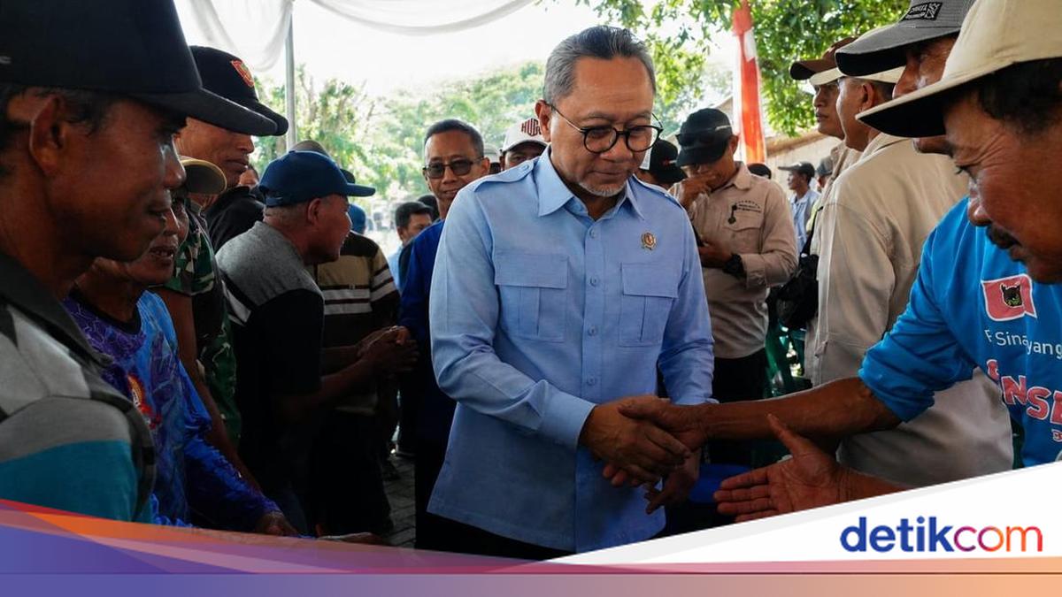 Minister Zulhas Hears Reports of Disgruntled Middlemen as Banyuwangi Farmers' Incomes Rise