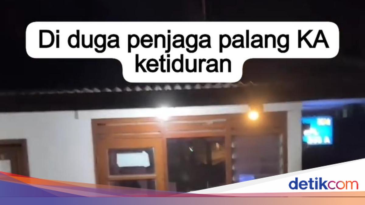 Train in Kediri Nearly Hits Truck After Gatekeeper Falls Asleep, KAI Apologises