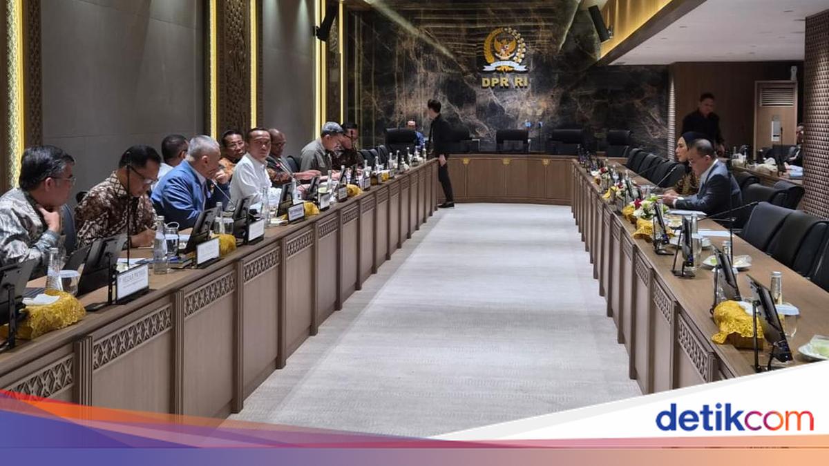 DPR and Ministers to Finalise Ride-Hailing Perpres Next Week
