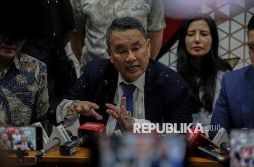 Hotman Paris Withdraws as Febrie Adriansyah's Lawyer, Citing Pinched Nerve