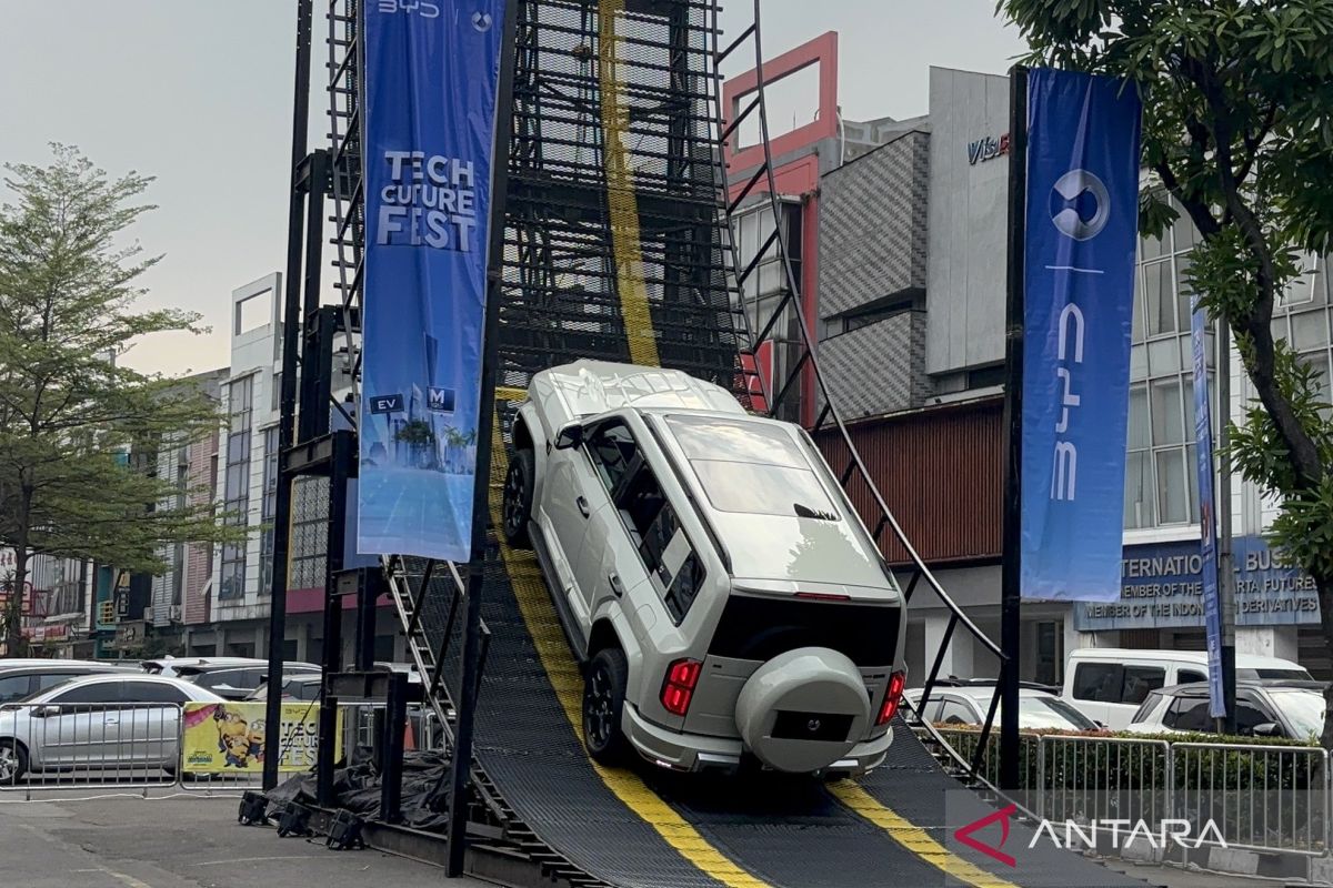 BYD launches massive recruitment drive amid surging global demand
