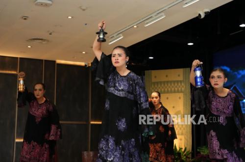 Governance Development Drives Independence of Art Studios