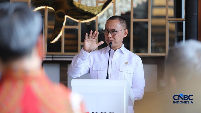MPR Deputy Speaker Reveals Vulnerabilities in Indonesia's Fuel Supply Chain