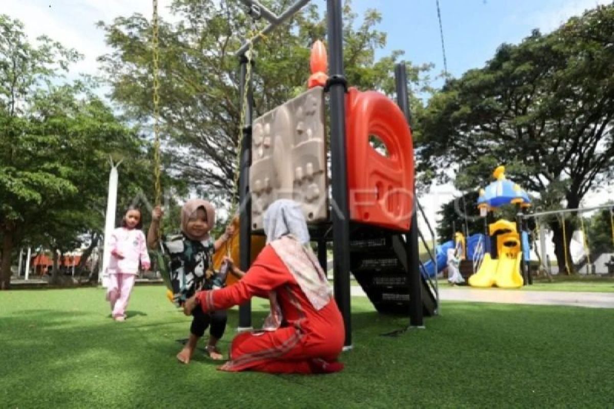 Ministry Calls for Less Screen Time, More Real-World Play for Children's Day