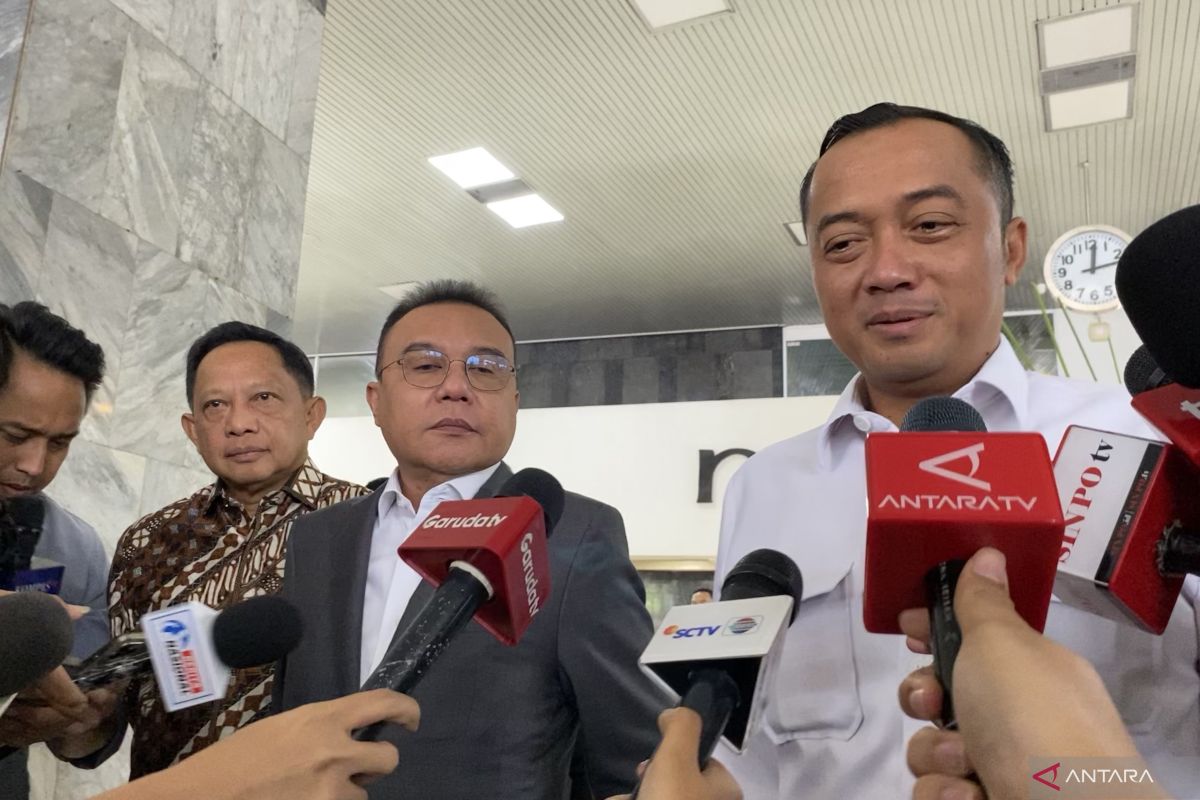 Prasetyo: President Prabowo Requests Nanik to Join BGN Supervisory Board