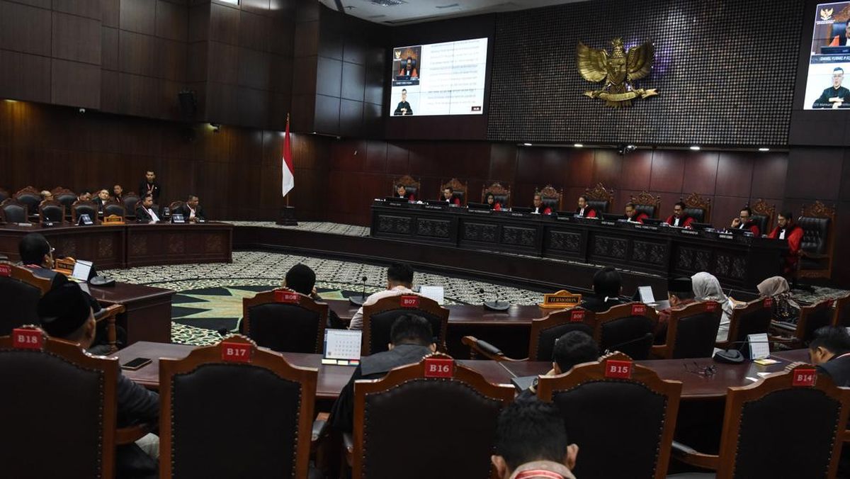 Constitutional Court Partially Grants Petition Against Expiring Internet Quota