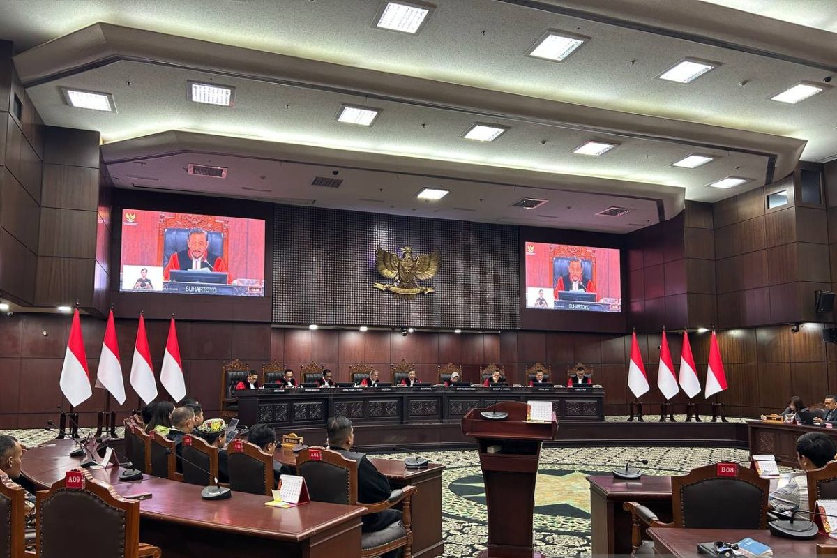 Constitutional Court Partially Grants Petition on Expired Internet Quota