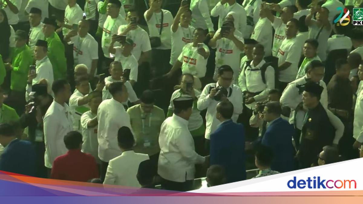Prabowo and Gibran Attend PKB's 28th Anniversary Celebration at JCC Senayan