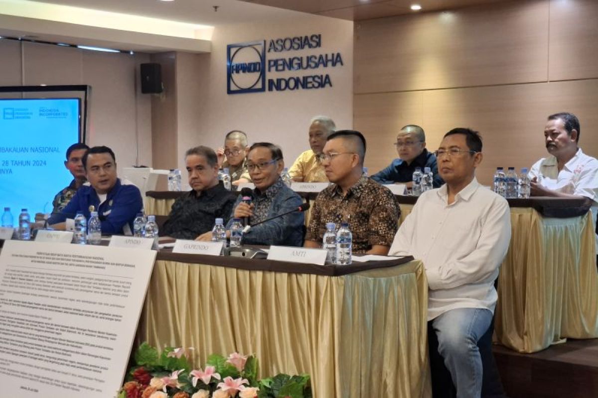 Apindo Urges Dialogue-Based Approach for Tobacco Derivative Regulations