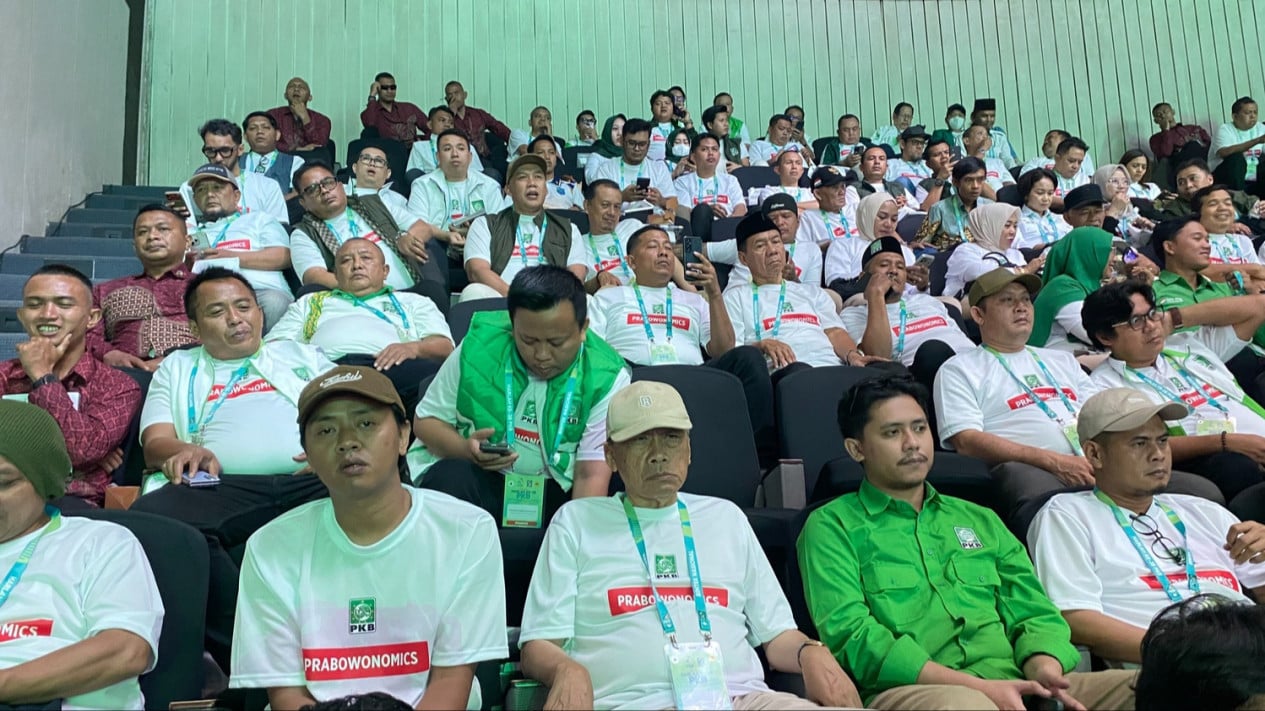 Thousands of PKB Cadres Wear 'Prabowonomics' T-Shirts at 28th Anniversary, Cak Imin Explains Meaning
