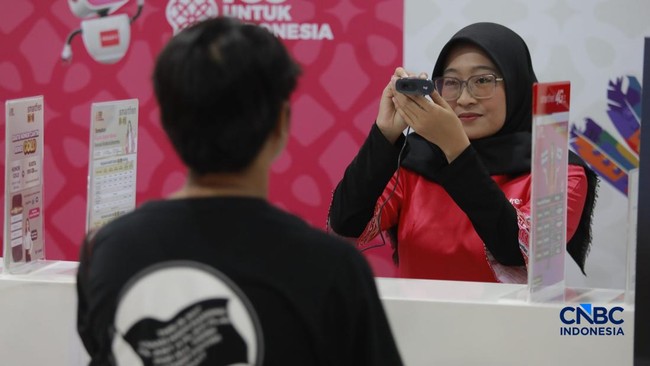 Operators Burdened by Rp 3,000 SIM Card Biometric Fee, Komdigi Assists in Negotiations