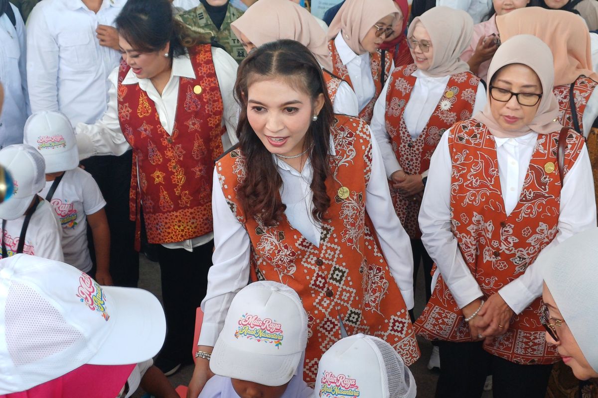 Second Lady Selvi emphasizes character education on Children's Day