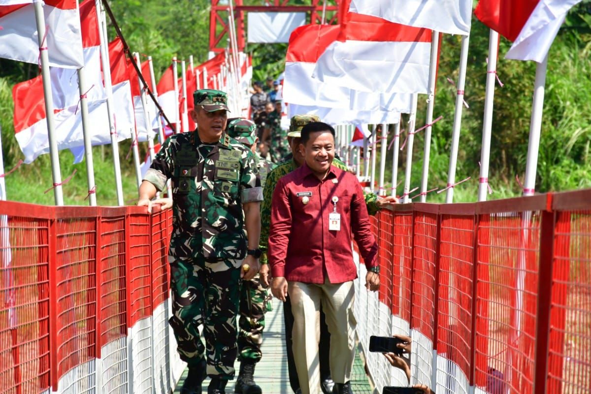 Kodam IV/Diponegoro completes Garuda Suspension Bridge in Pekalongan