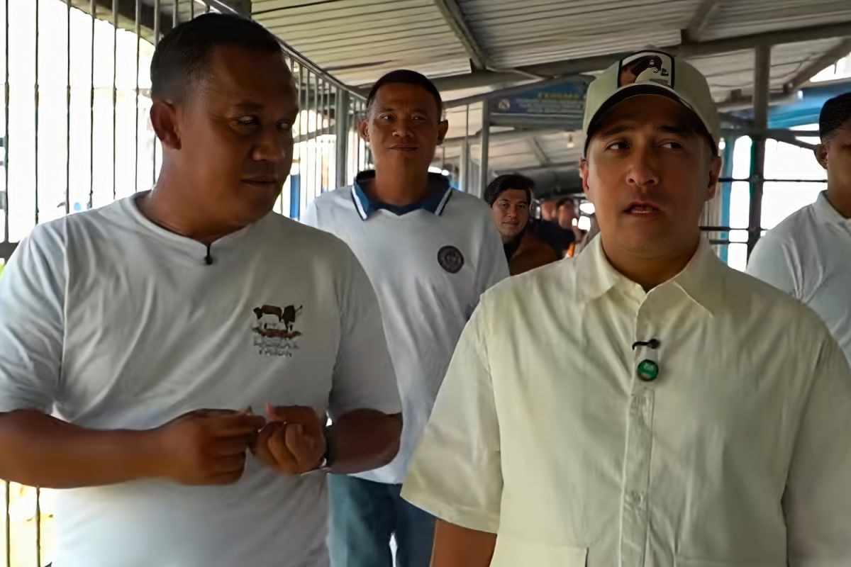 Irfan Hakim Applauds Karawang Prison's Livestock Programme for Supporting Food Security