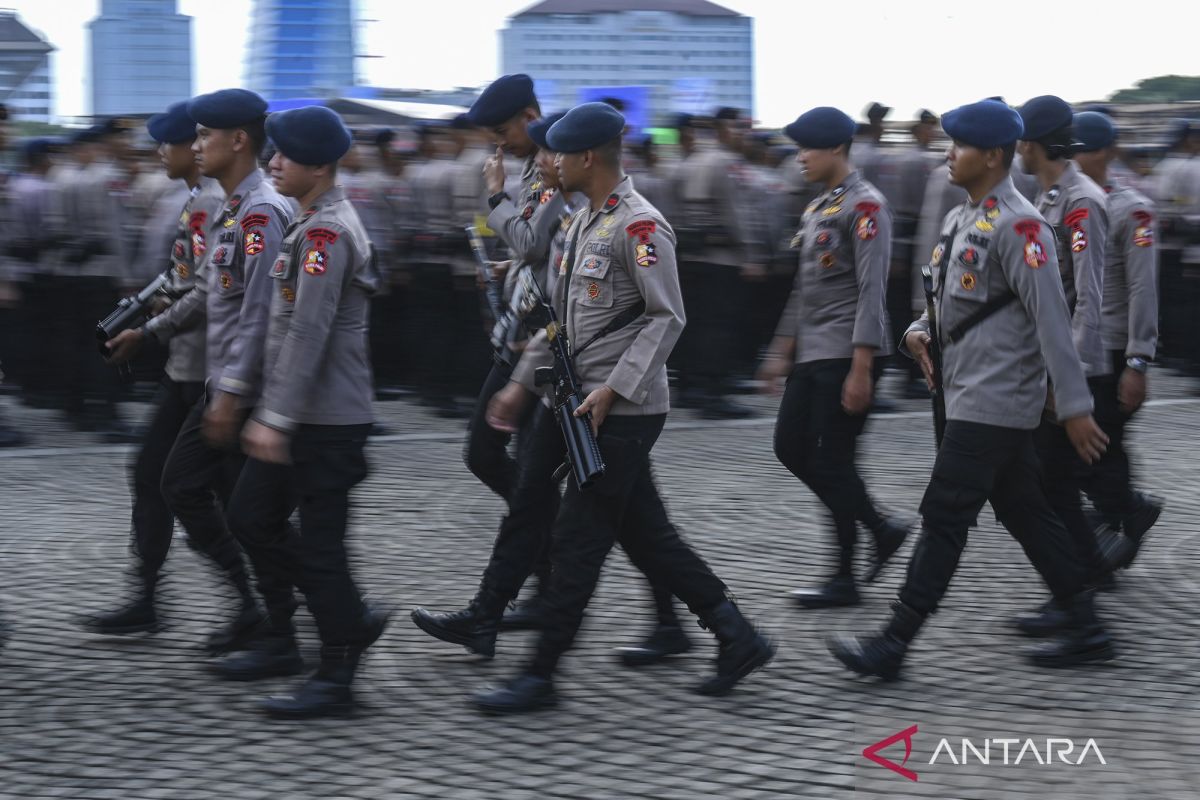 687 Joint Personnel Secure Four Protest Points in Central Jakarta