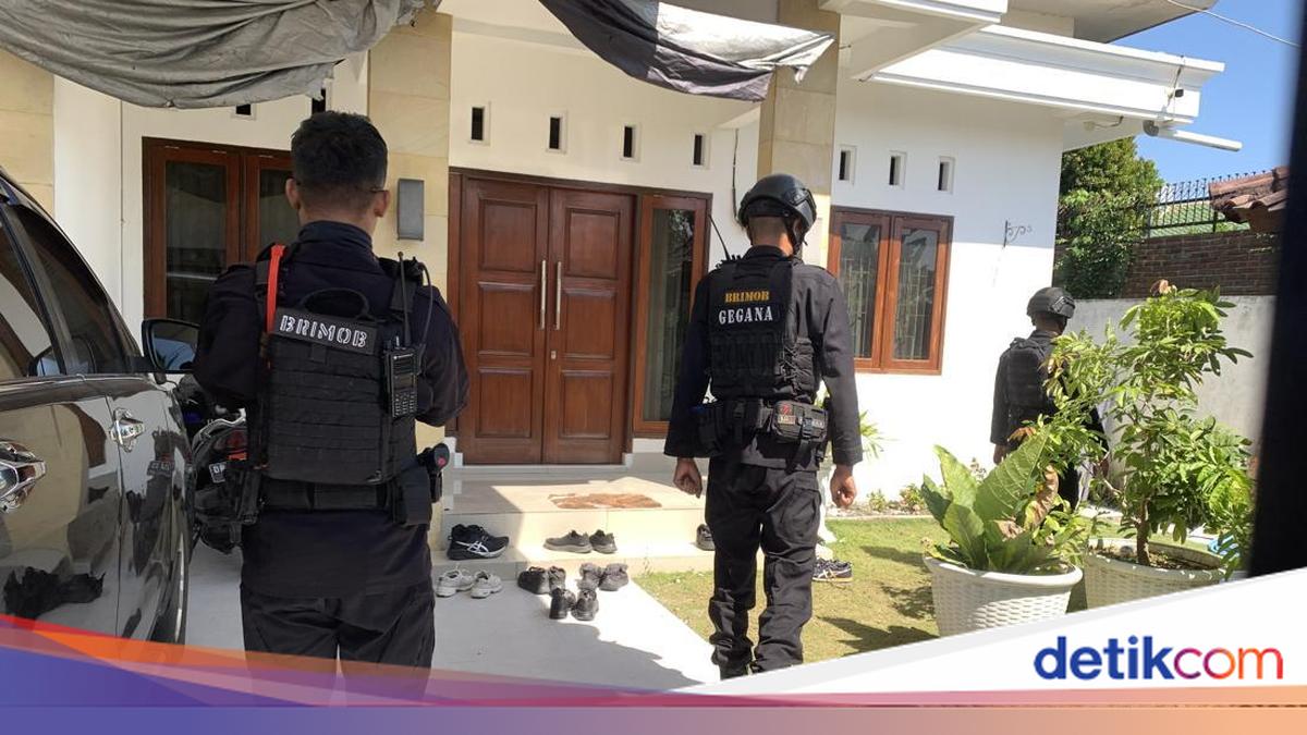 KPK Continues Search of West Lombok Public Works Chief's Home in Bribery Case