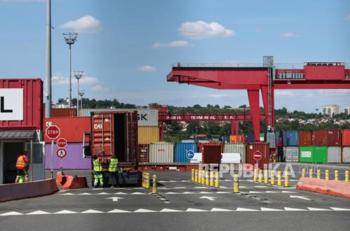 US Imposes New Import Tariffs on 60 Countries, Indonesia Hit with 10 Percent
