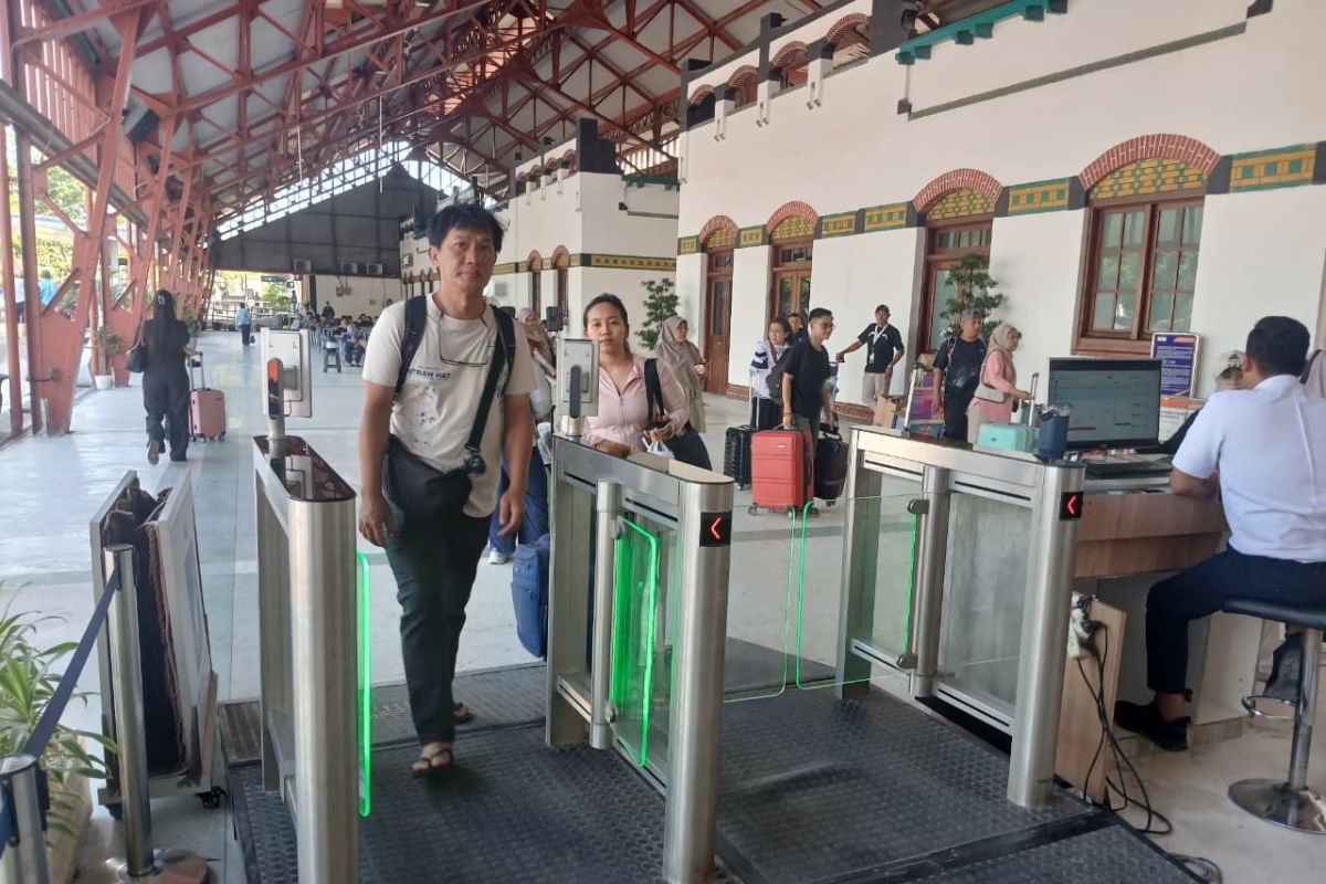 Nearly One Million Passengers Utilise Face Recognition Boarding Gate in Semarang's Operational Area 4