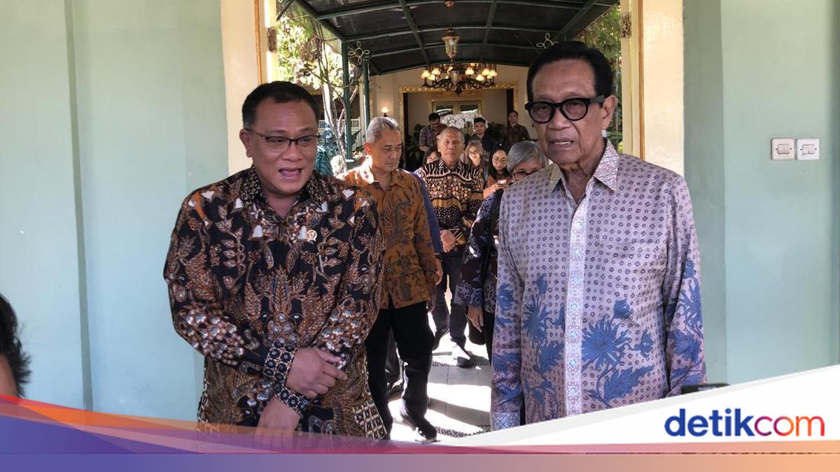 Environment Minister Pledges 'National Ecological Repentance' After Meeting with Sultan HB X
