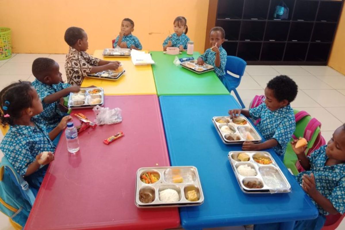 BGN Nabire serves special beef rendang menu to enliven National Children's Day