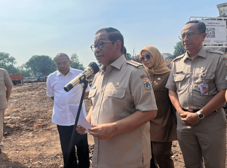Pramono Inspects SDN Kebayoran Lama Selatan 09 Pagi After Collapse Two Years Ago