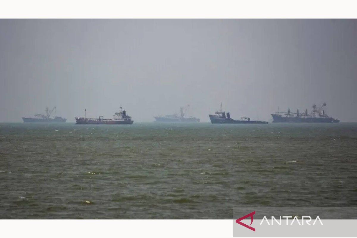 Iran and Oman Discuss Security and De-escalation in the Strait of Hormuz