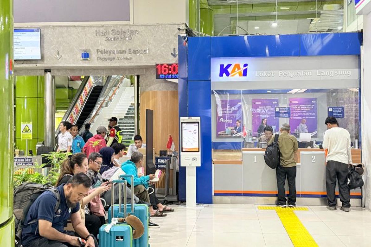 609,000 Elderly Passengers Benefit from Train Fare Reductions in First Half of 2026