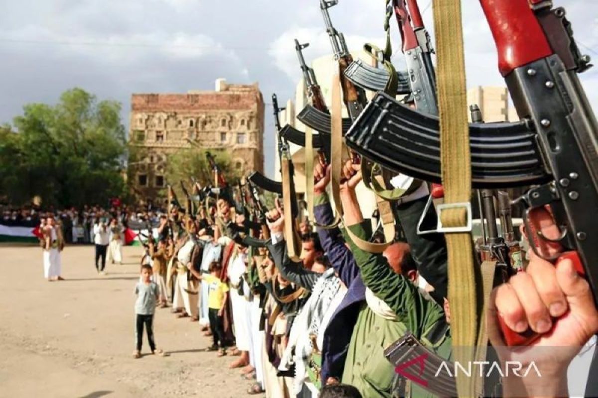 Yemeni Government Labels Houthi Attacks as Terrorism