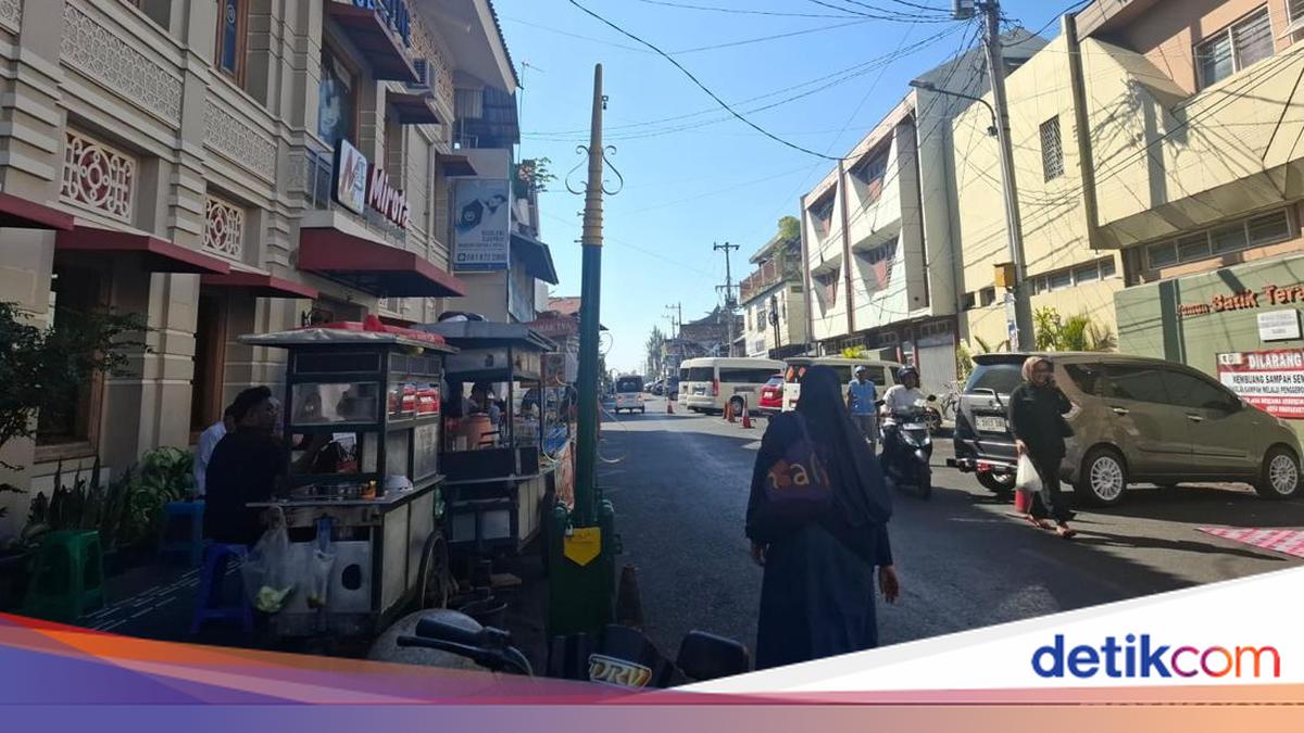 Kraton Spear-Model Portals Installed on 13 Malioboro Access Roads