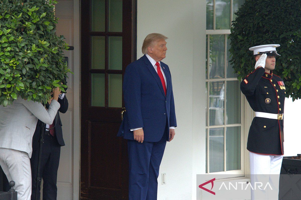 Trump says Iran 'getting more serious' in talks