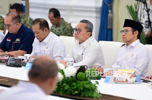 Zulhas Says Fishermen Are Now the Poorest Group, Government to Build 2,000 Fishermen's Villages