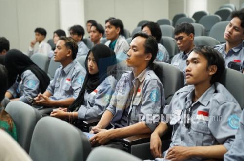 Cyber University Students Learn HR Tech at DataOn