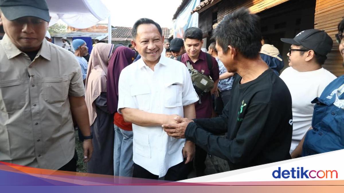 Home Affairs Minister Praises 'People's Tender' in Bandung Housing Programme, Deems It Open and Transparent