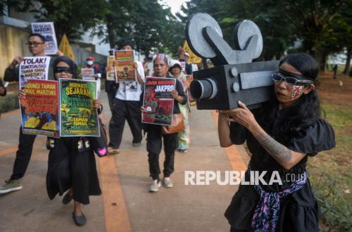 Artists Protest Commercial Management of Taman Ismail Marzuki