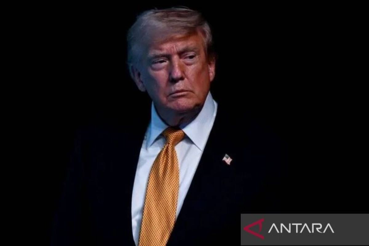 Trump says Iran increasingly serious, US yet to decide on military aggression