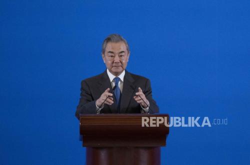 Middle East Heats Up, China Affirms Support for Iran