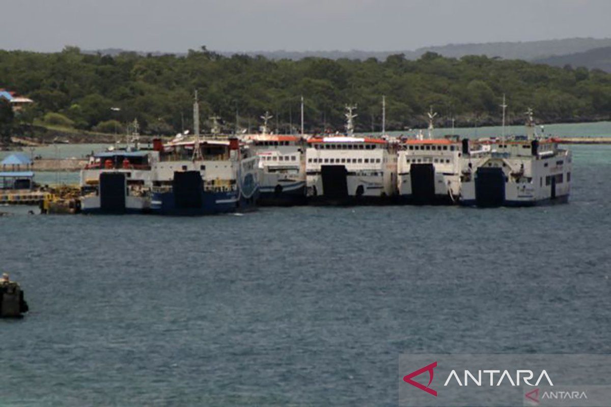 ASDP cancels all ferry services from Kupang due to severe weather