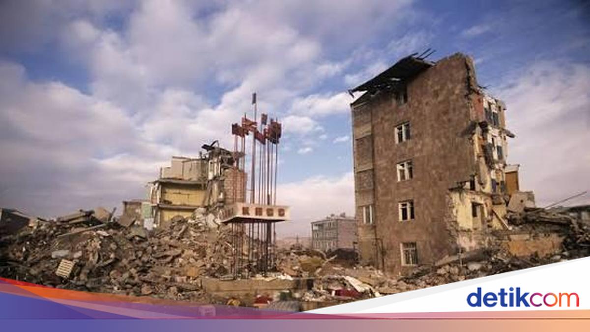 The Devastating Earthquake That Crippled the Soviet Union