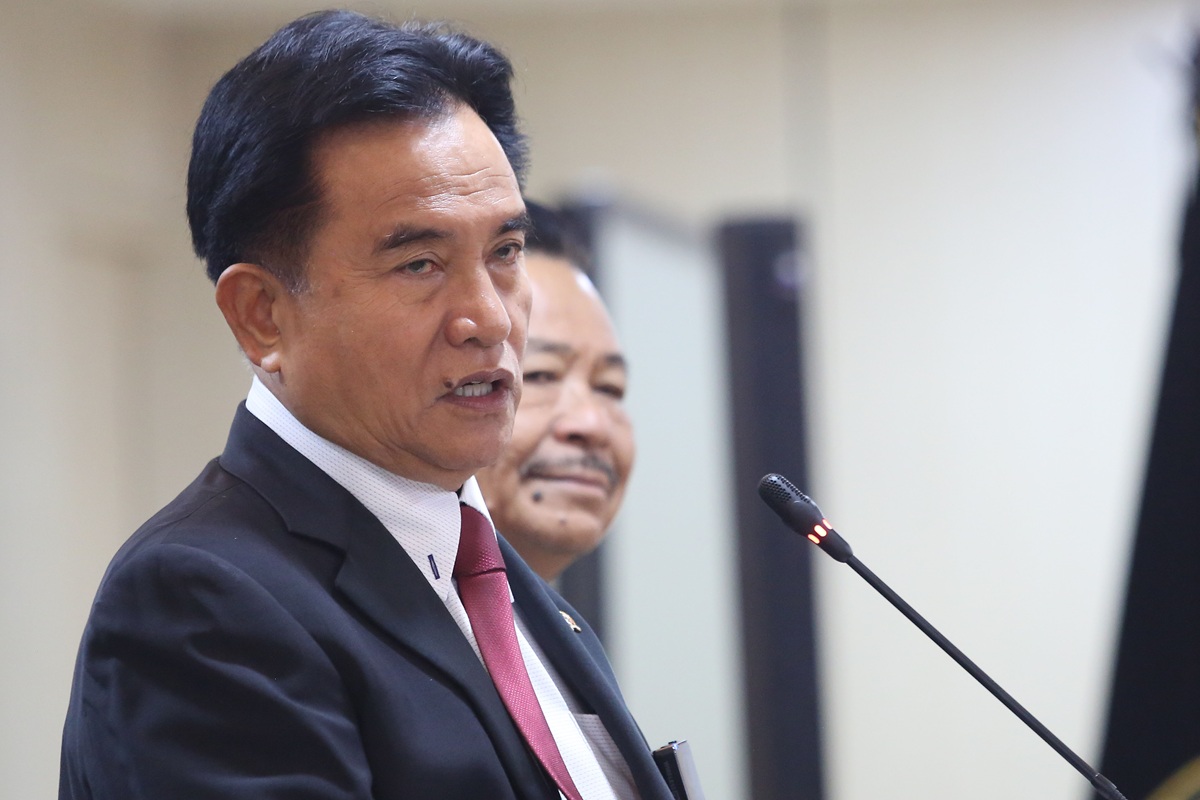 Yusril Warns Dedi Mulyadi's Bounty for Catching Robbers Could Lead to Vigilantism