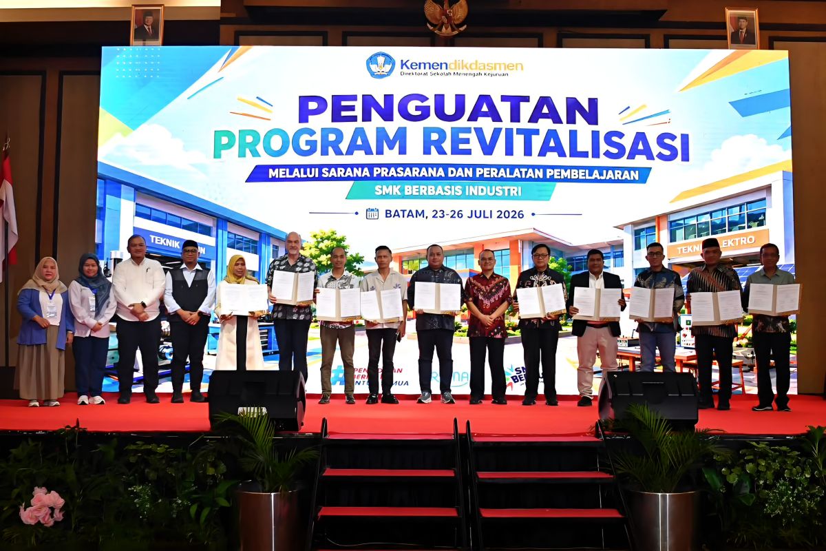 Education Ministry Holds SMK Benchmarking to Strengthen Industry Synergy